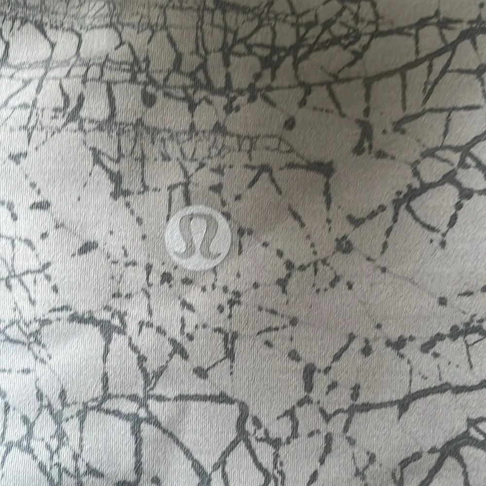 Wunder Train High Rise Shorts - Picture 2 of 4